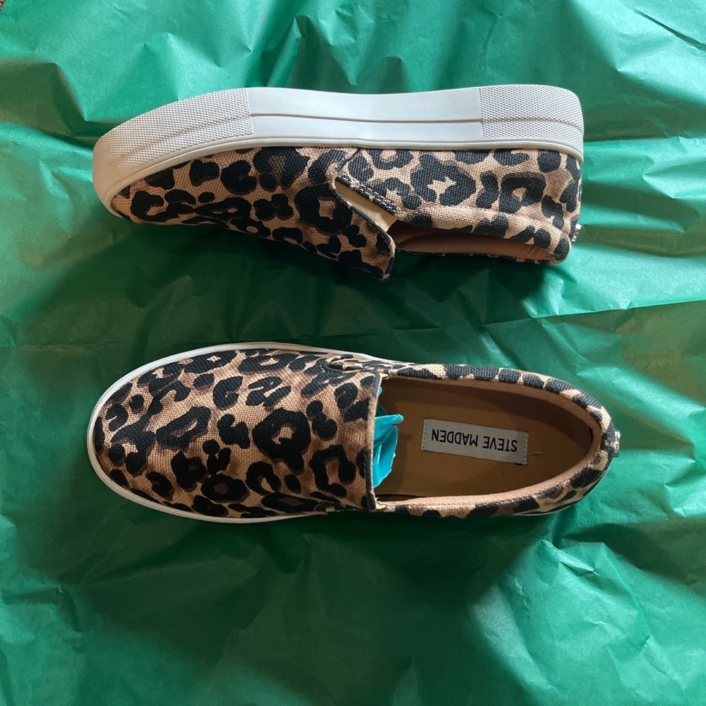 Steve Madden sneakers